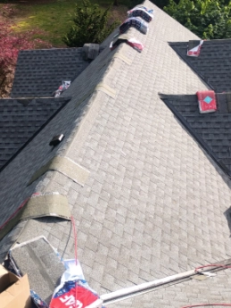 Modern design shingle upgrade closed out with a GAF Golden Pledge® 50-year warranty near the Alberta Arts District.