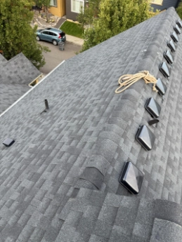 GAF Master Elite® architectural shingle installation backed by a Golden Pledge 50-year warranty near the Alberta Arts District.