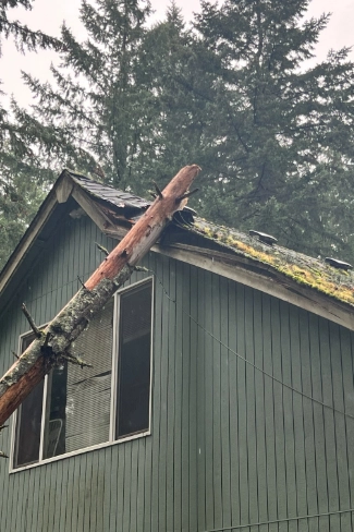 Emergency roof repair and flashing reinforcement by our Clackamas County structural crews.