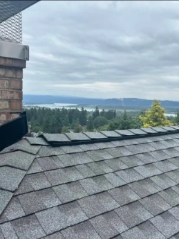 GAF Master Elite® installation featuring reinforced sealing zones to protect a Hayden Island home against intense river wind tunneling.